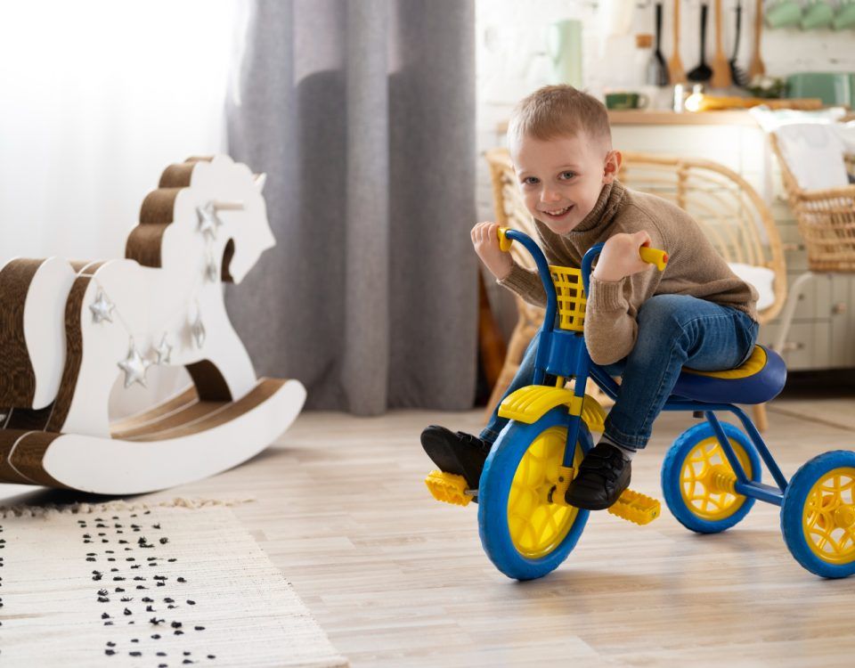 jucarii-baieti-3-ani